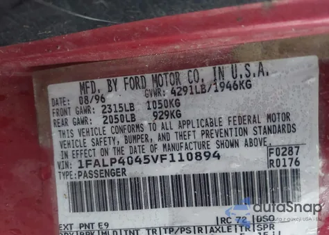 1997 Ford Mustang из США, поврежденный, VIN 1FALP4045VF110894